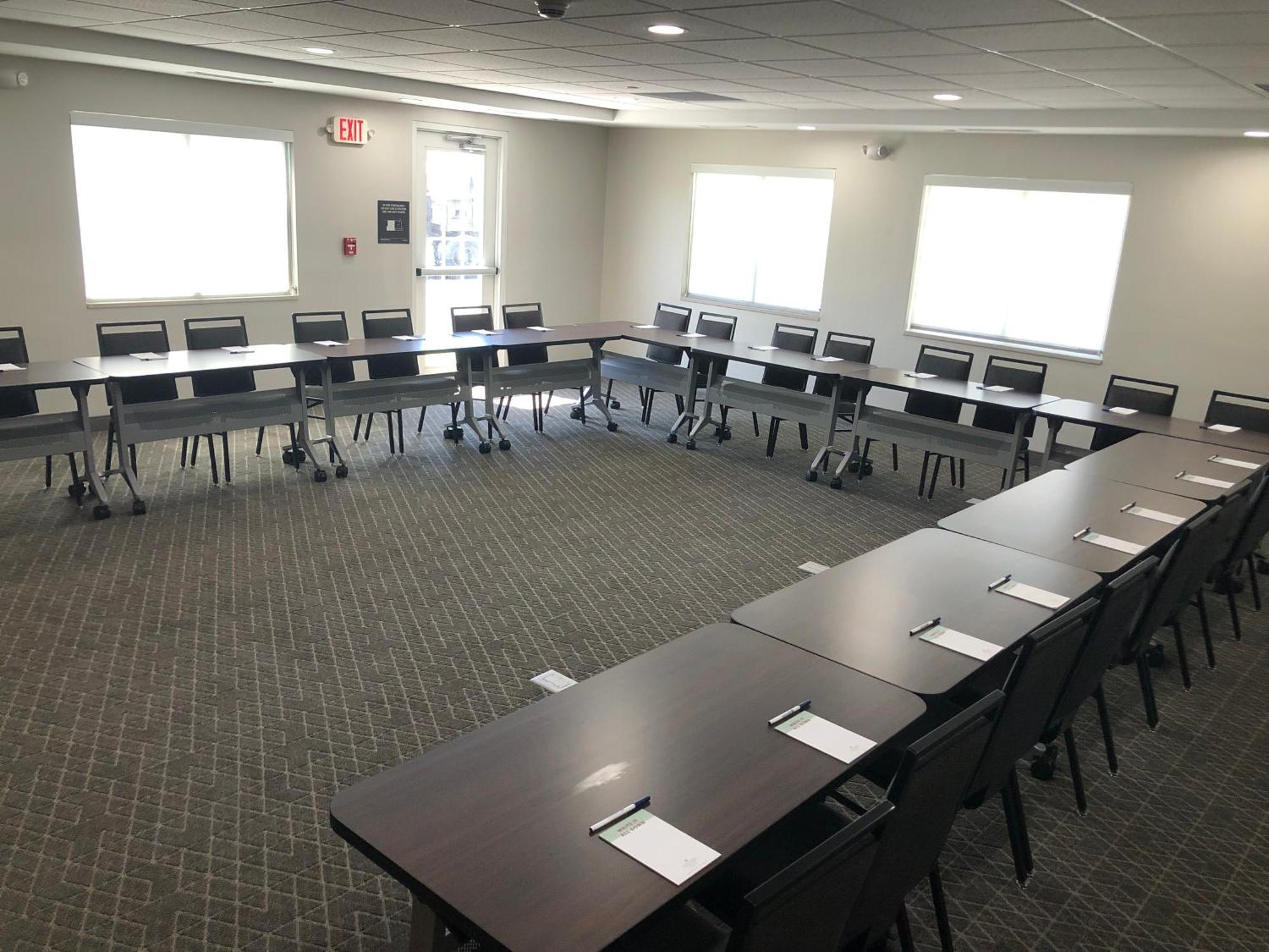 Candlewood Suites Fort Wayne - Nw By Ihg Exterior photo
